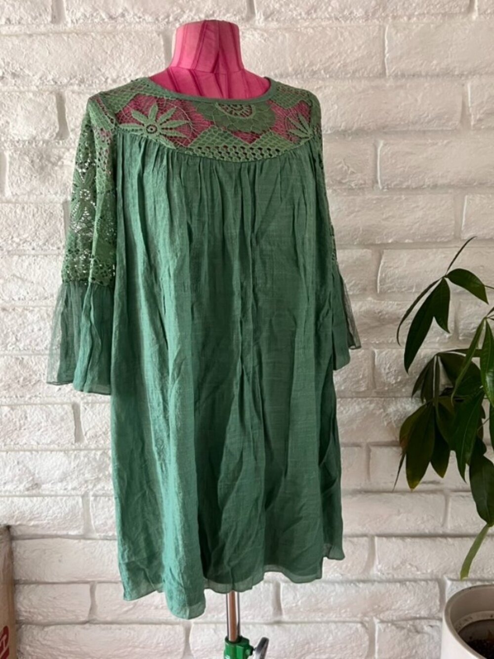 J. Gee Green Dress Sz S  D40